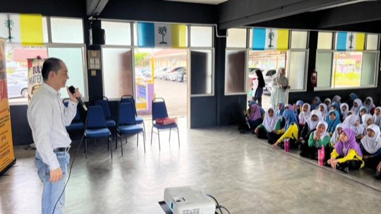 Students attending a ScamAlert Junior school talk