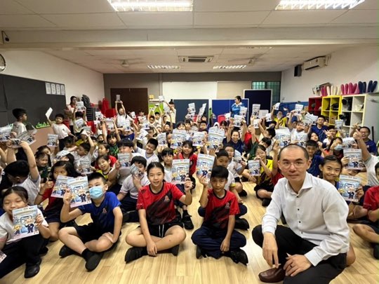 Ts. Lukas J. Tan menyampaikan ceramah kesedaran penipuan di SJKC Kong Min Cawangan Satu